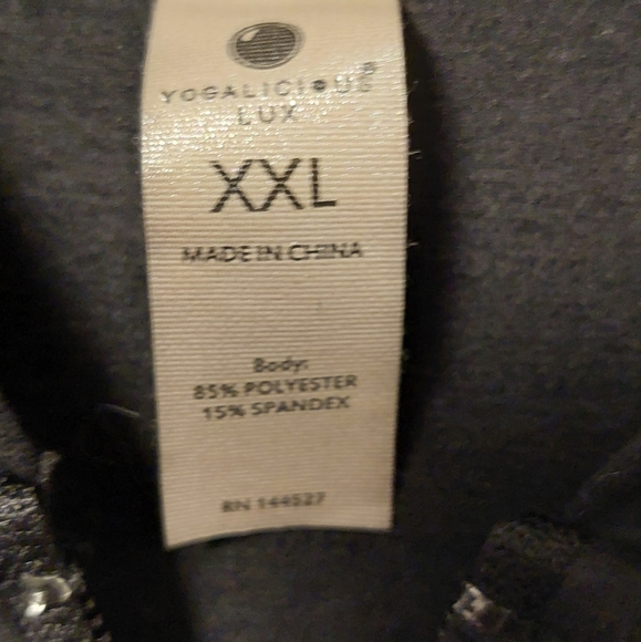 YOGALICIOUS LUX Cropped Black Zip Up Athletic Hoodie - Picture 2 of 7